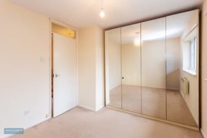 Bedroom- click for photo gallery